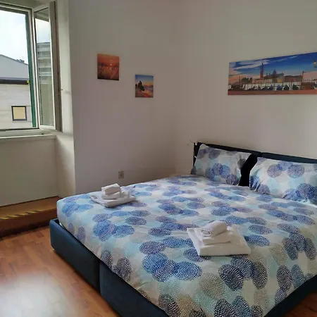 Moderno Sulle Rive * Τεργέστη